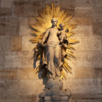 Verbleibende Figuren des Türkendenkmals: Jungfrau